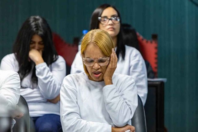 Cantora Flordelis é condenada a 50 anos de prisão